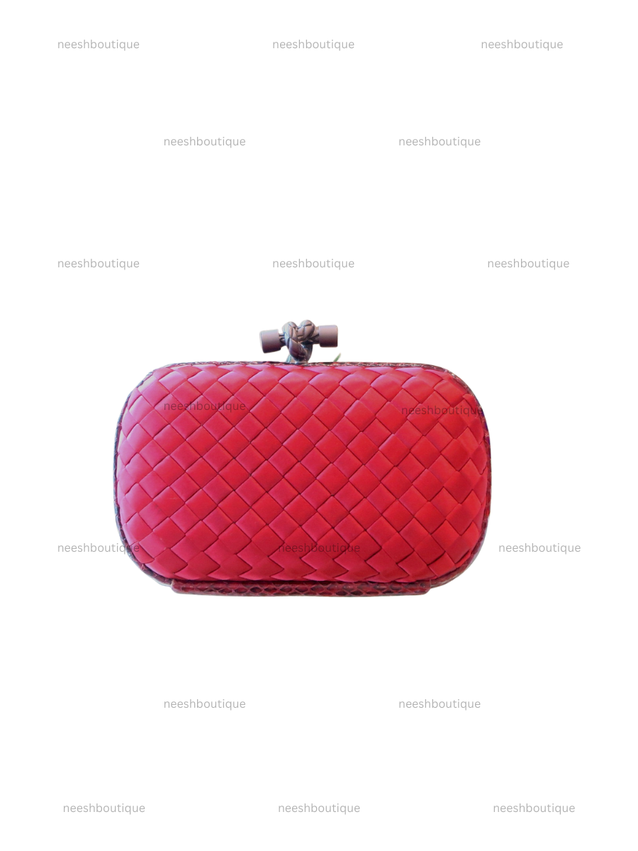 Bottega Veneta Intercciato Soft Knot Clutch in Red